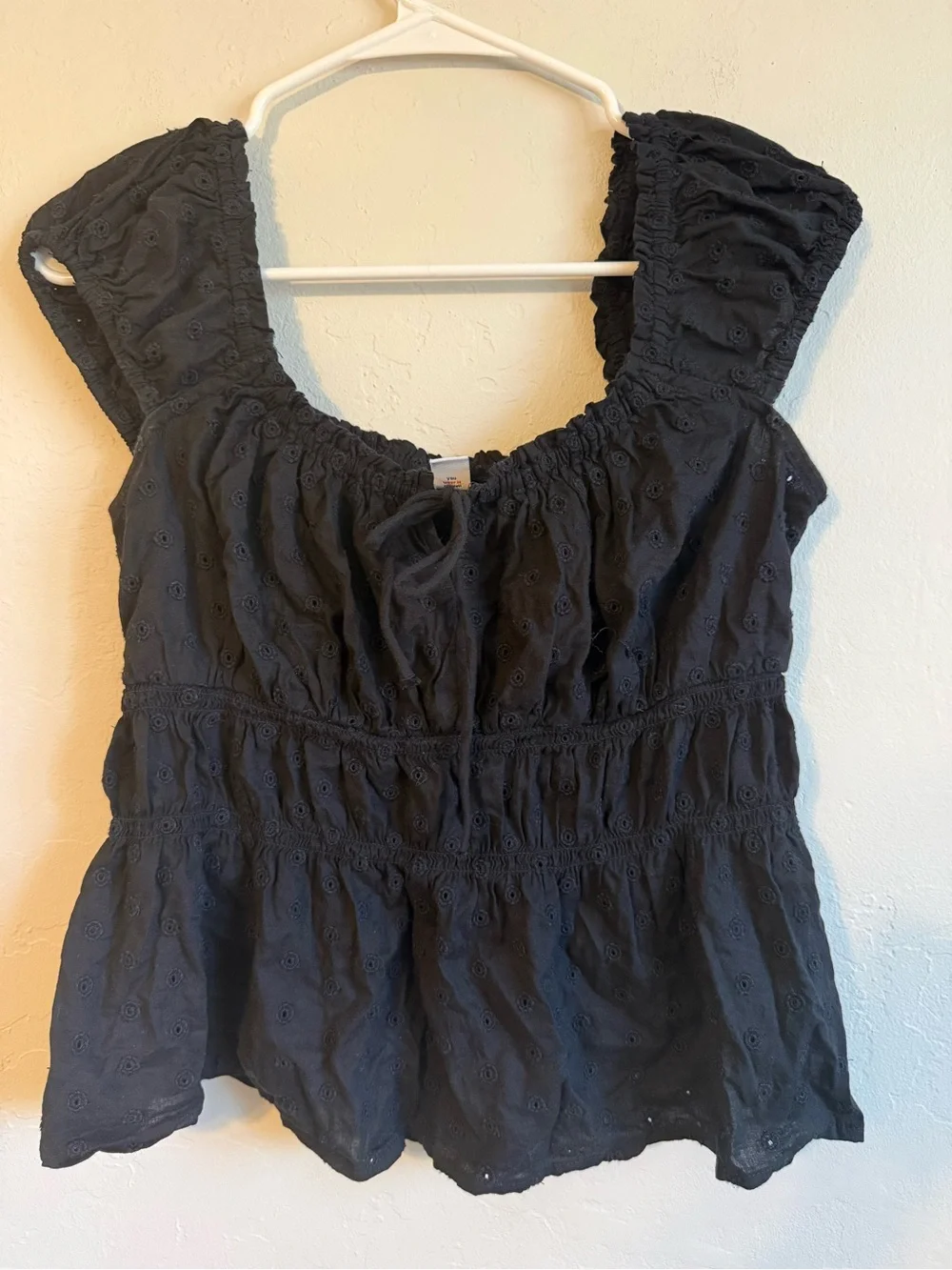 Old Navy black eyelet
